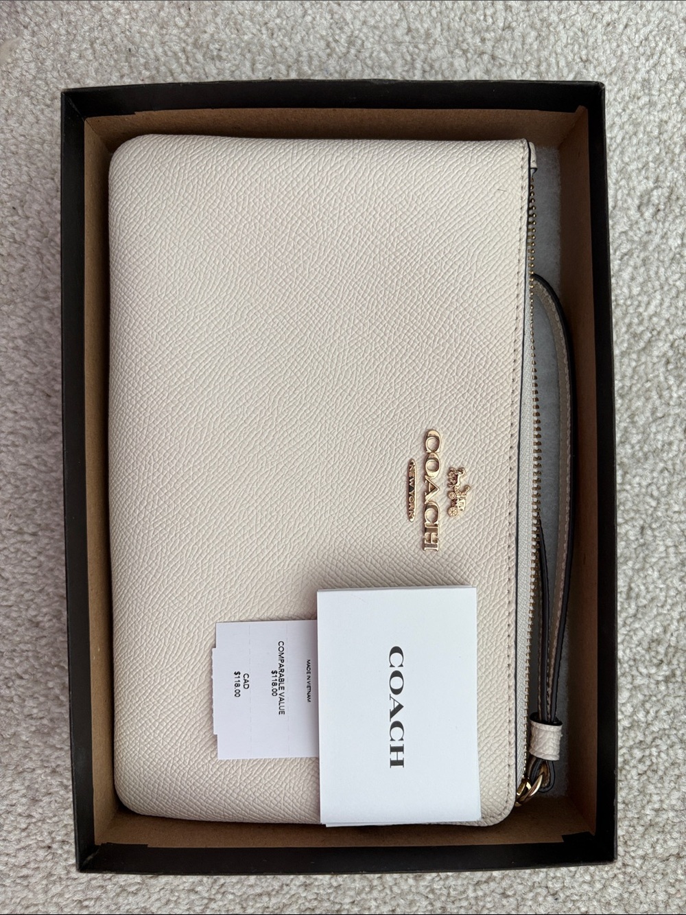 Coach Cream Leather Wristlet with Gold Logo - Picture 3 of 3